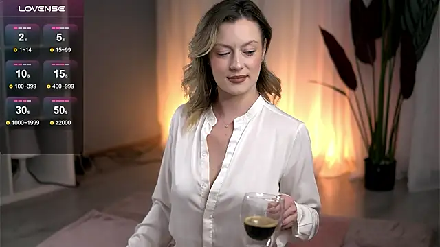 AnnastasiaMills online show from March 17, 7:40 pm