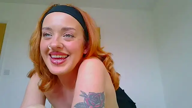 Petite Juicy Olive online show from September 9, 12:38 pm