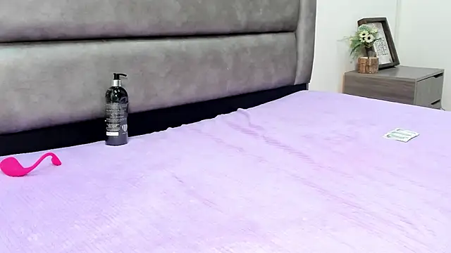 Tania Duque online show from February 26, 3:22 pm