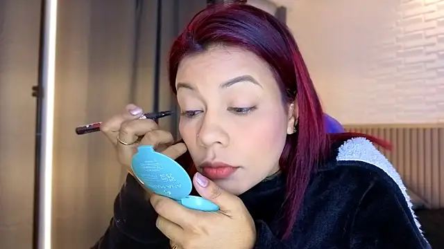 TiffanyWalk online show from January 13, 11:25 am