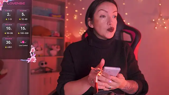 Madison Mayer online show from February 10, 1:03 pm