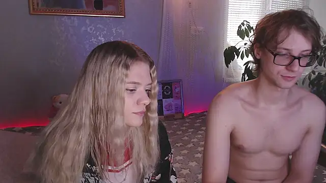 Your Horny Friends online show from December 1, 9:02 am