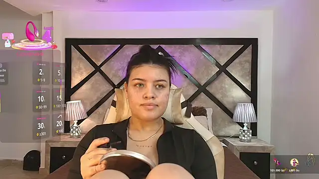 Snapshot of Candy_Roose chatting on October 23, 2:39 am Candy Roose online show from October 23, 2:39 am