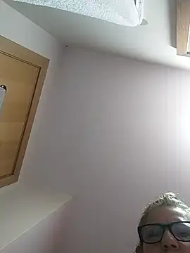 keityxxx online show from August 1, 4:47 am