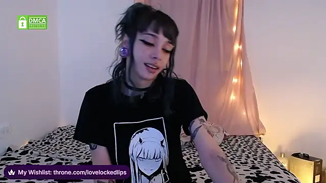 lovelockedlips online show from March 7, 2:40 am