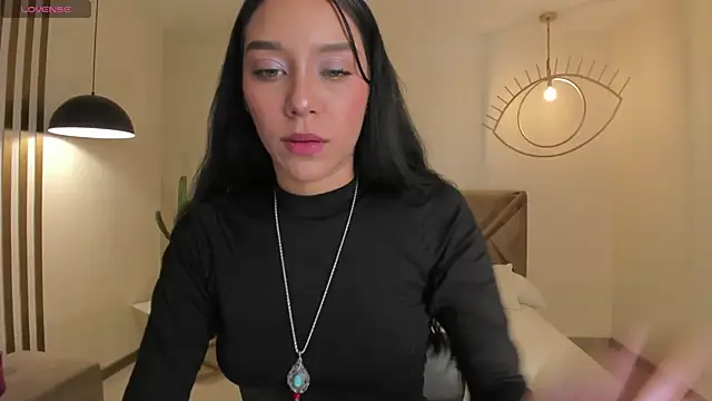 AmaliaCrus online show from November 27, 8:45 pm