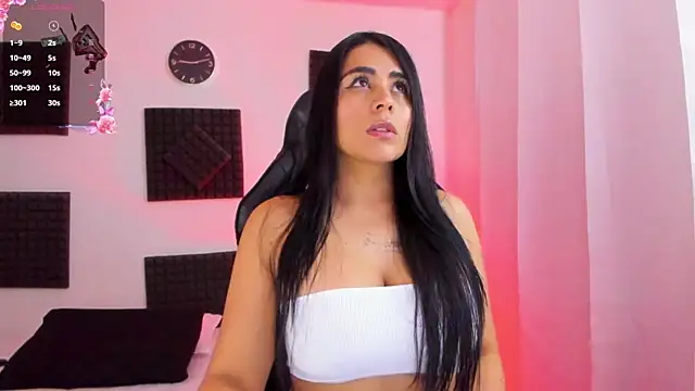 hannarusso online show from October 26, 2:12 pm