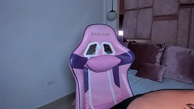 abby roux online show from January 18, 3:58 am