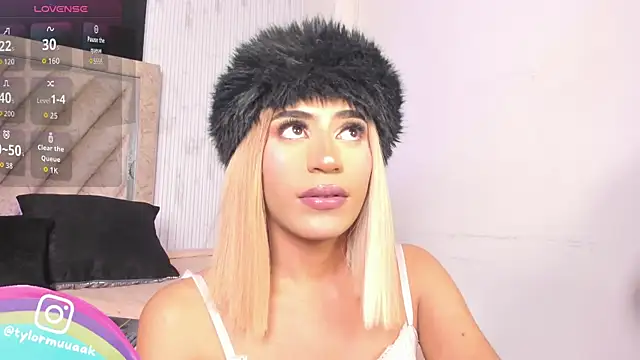 Taylor Harveey online show from November 20, 9:16 pm