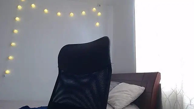 nalafoster online show from September 22, 3:32 pm