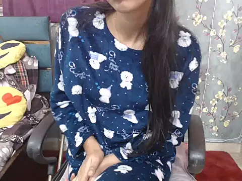 xnx nikki online show from December 1, 9:24 am