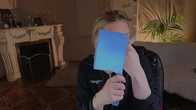 Jes Solar online show from April 12, 7:05 pm