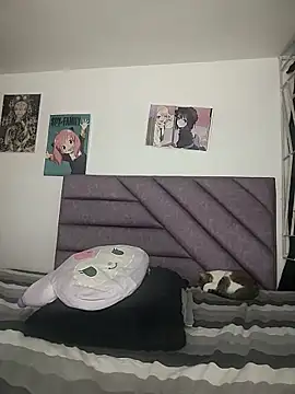 KARINNA  RAVEN online show from March 5, 2:18 am