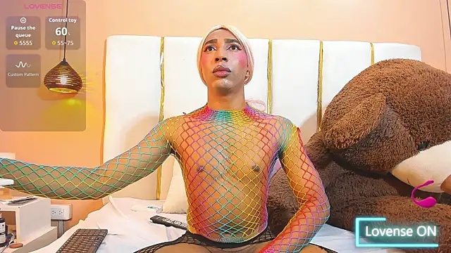 Electtra Scretch online show from April 10, 3:40 pm