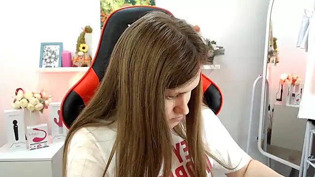 Lucky Lana online show from March 27, 8:26 am