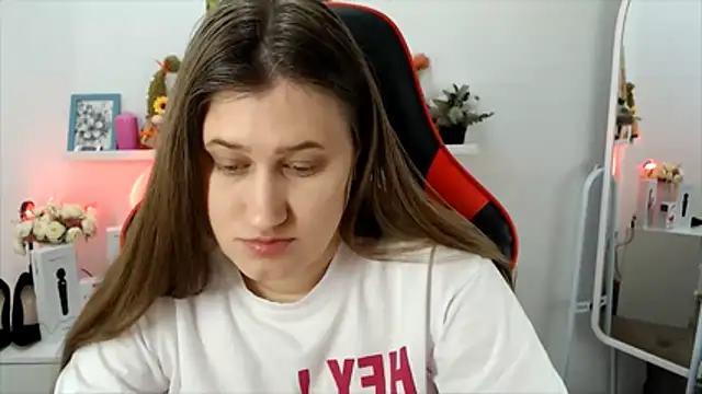 Lucky Lana online show from November 28, 3:09 am