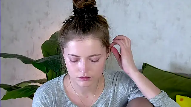 AshleyD  online show from October 27, 6:57 pm