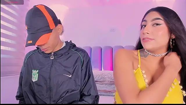 candyandmarilyn online show from November 16, 9:15 pm