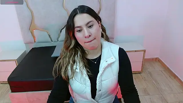 saaya tay online show from September 9, 3:06 am