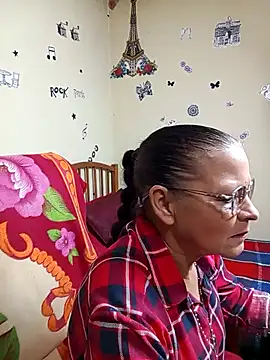 katrina perez online show from October 7, 10:14 pm