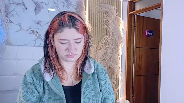 Cerecitaa02  online show from October 7, 12:20 pm