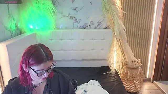 Cerecitaa02  online show from April 17, 1:19 am