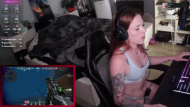 Horny Makima online show from September 28, 9:14 am