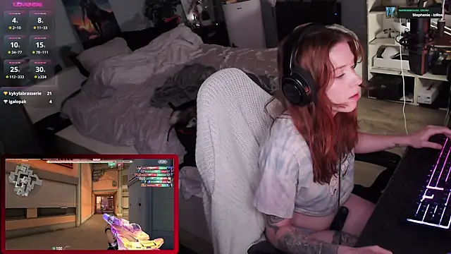 Horny Makima online show from October 25, 10:45 am