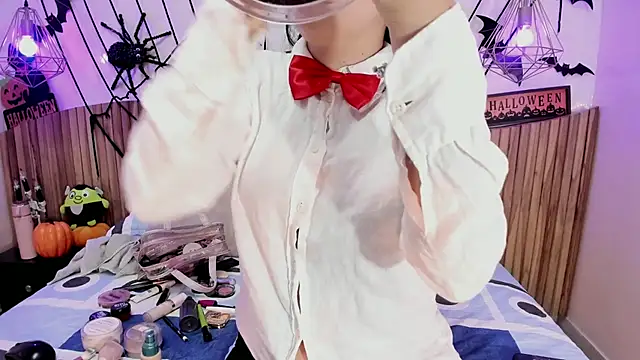 AlissaJoness online show from October 25, 11:40 am