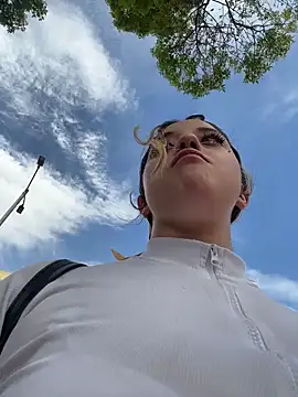 Baby  Otaku online show from April 18, 7:58 pm