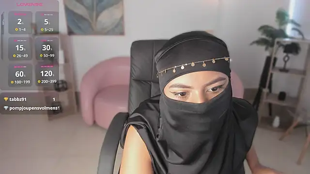 kylie soraya online show from December 1, 5:59 pm