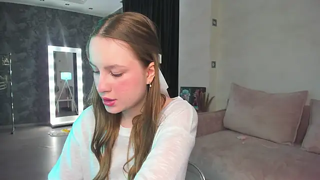 Candy Cansew online show from February 10, 9:34 am