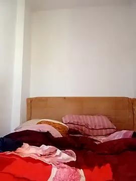 JessicaItalia online show from September 28, 10:20 am