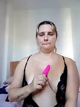 JessicaItalia online show from September 17, 9:29 am