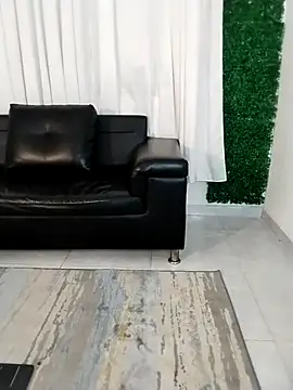 Tifany-fox online show from October 6, 1:00 am