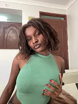 Lil-shawrie online show from May 4, 7:28 pm