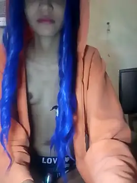 famousfox-69 online show from October 4, 10:47 pm