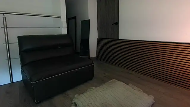 Lili Cherry online show from January 9, 9:30 pm