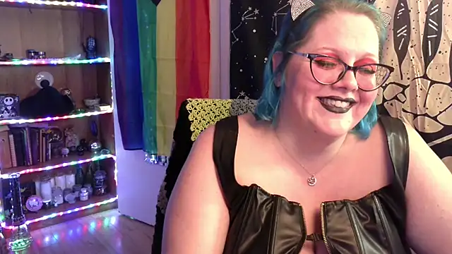 Kinky Witch online show from November 18, 3:29 am