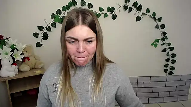 Snapshot of Magic_Katarina_ chatting on October 16, 7:55 am Magic Katarina online show from October 16, 7:55 am