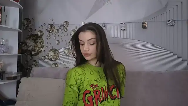 EvoletteLouLou online show from March 29, 3:00 pm