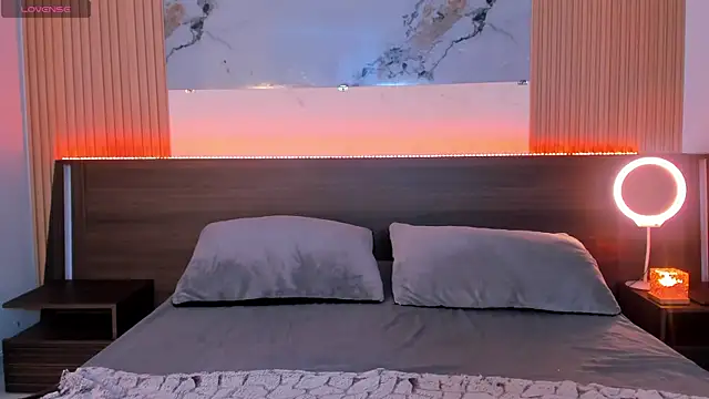 samanthaa moon online show from March 12, 10:34 pm