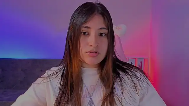 Gaby  Howards online show from April 5, 7:24 pm