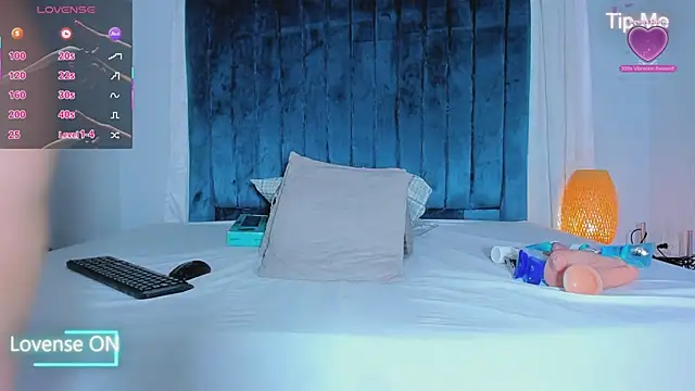 milfhorny 69 online show from October 7, 1:37 pm