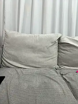 cute-yay online show from September 24, 8:02 am