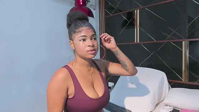 HannyThompson online show from February 7, 1:26 pm