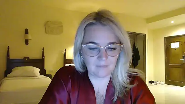 EleanoraDream online show from February 4, 9:07 pm