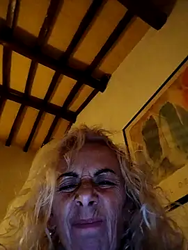 clarabell4 online show from September 25, 9:01 pm