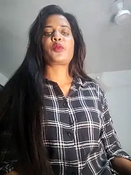 cute radhikaa online show from April 12, 6:43 pm