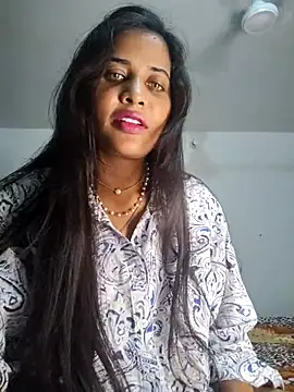 cute radhikaa online show from April 16, 8:19 pm